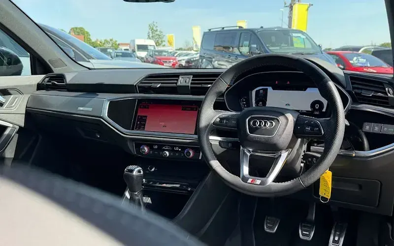Used Audi Q3 S-Line 150 HP (110 kW) 2023 SUV