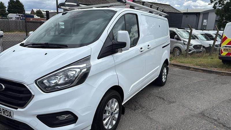 Usado Ford Transit Custom Limited 130 HP (95 kW) 2023 Branco Van