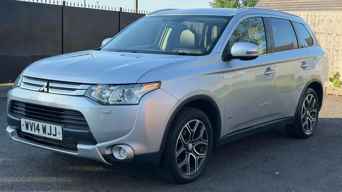 Used Mitsubishi Outlander 2014 Silver SUV