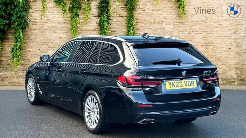 Used BMW 530e Comfort Edition 288 HP (211 kW) 2023 Black Estate