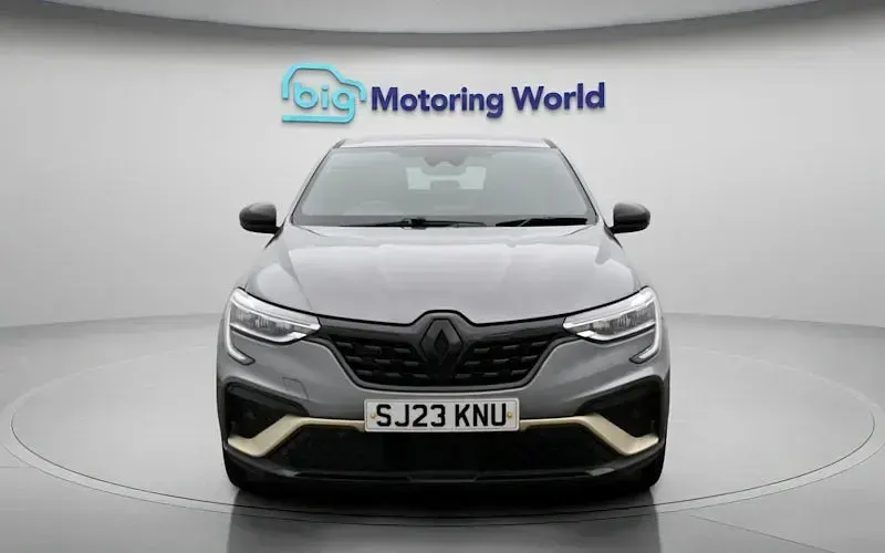 Used Renault Arkana Engineered 145 HP (106 kW) 2023 Grey SUV