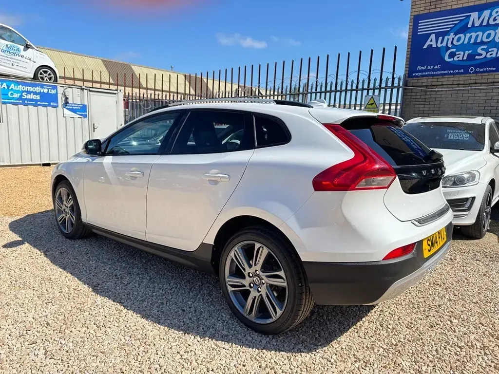 Usado Volvo V40 2014 Branco Citadino