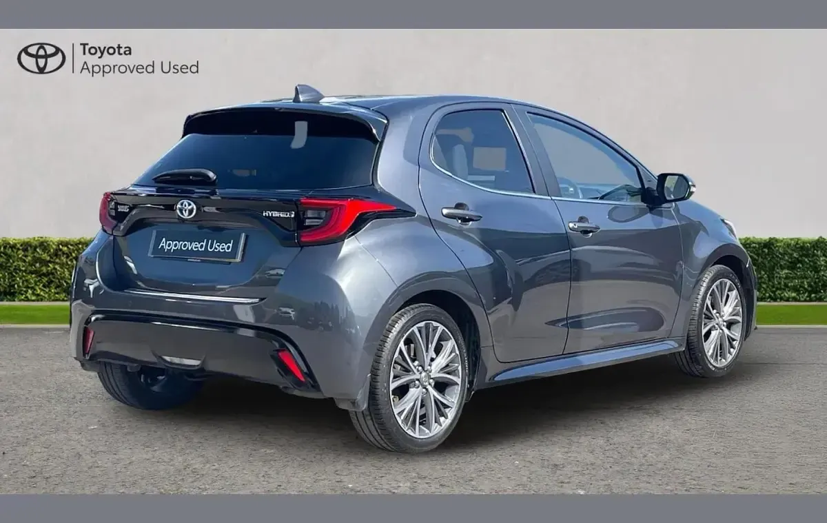 Second-hand Toyota Yaris Hybrid 116 CP (85 kW) 2023 Gri Hatchback