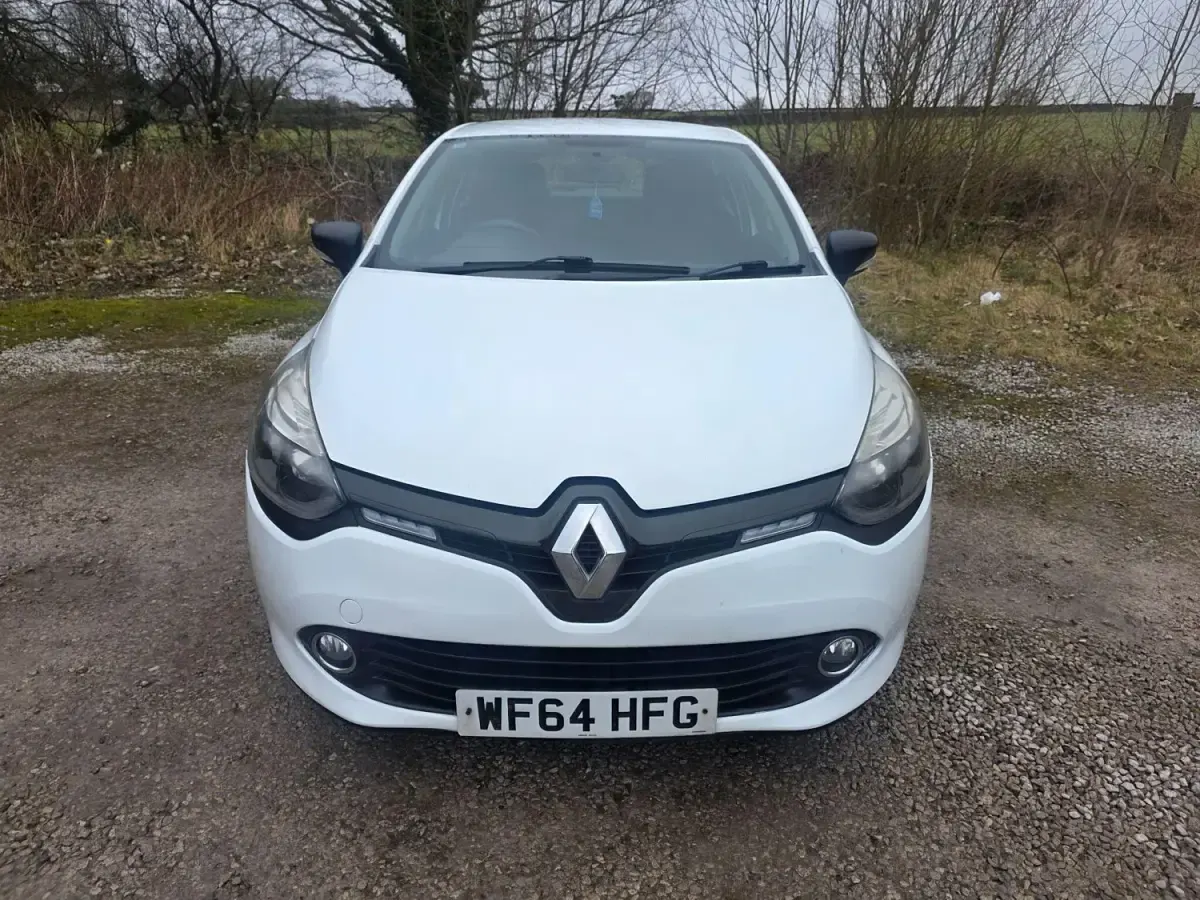 Usado Renault Clio IV Expression+ 75 HP (55 kW) 2014 Branco Citadino