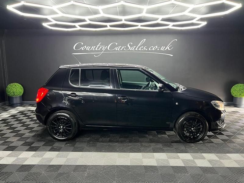 Black Used 2014 Skoda Fabia SE Hatchback | £5,490 (Fair price) - Image 1/2