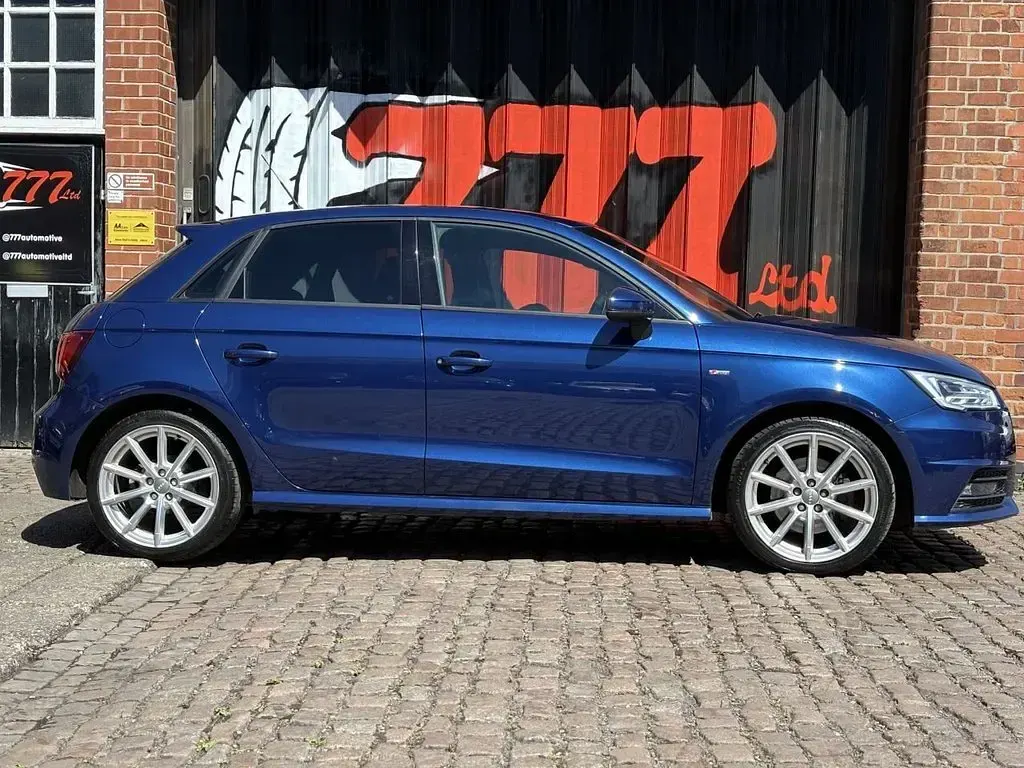 Used Audi A1 Sportback S-Line 125 HP (91 kW) 2017 Blue Hatchback