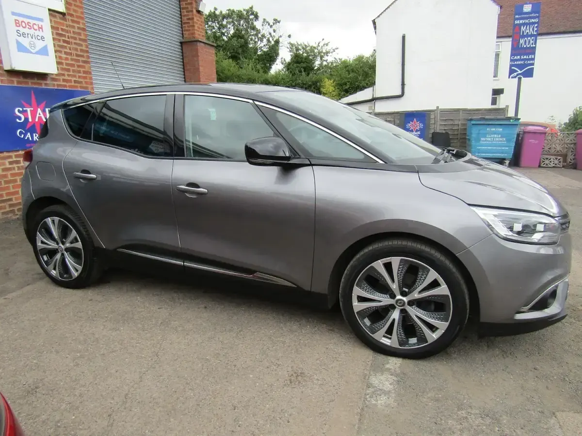 Used Renault Scénic IV Dynamique 110 HP (80 kW) 2018 Grey MPV