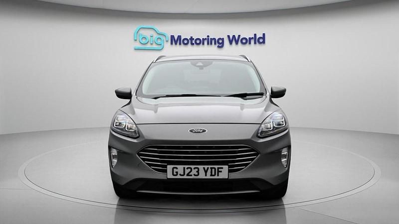 Used Ford Kuga Titanium 150 HP (110 kW) 2023 Silver SUV