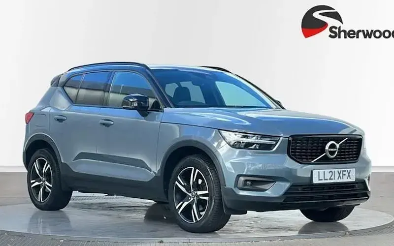 Used Volvo XC40 R-Design 163 HP (119 kW) 2021 SUV