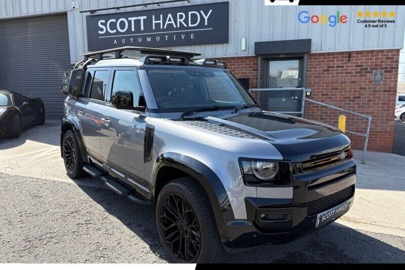 Grey Used 2023 Land Rover Defender SE SUV | £69,991 (Expensive) - Image 1/1
