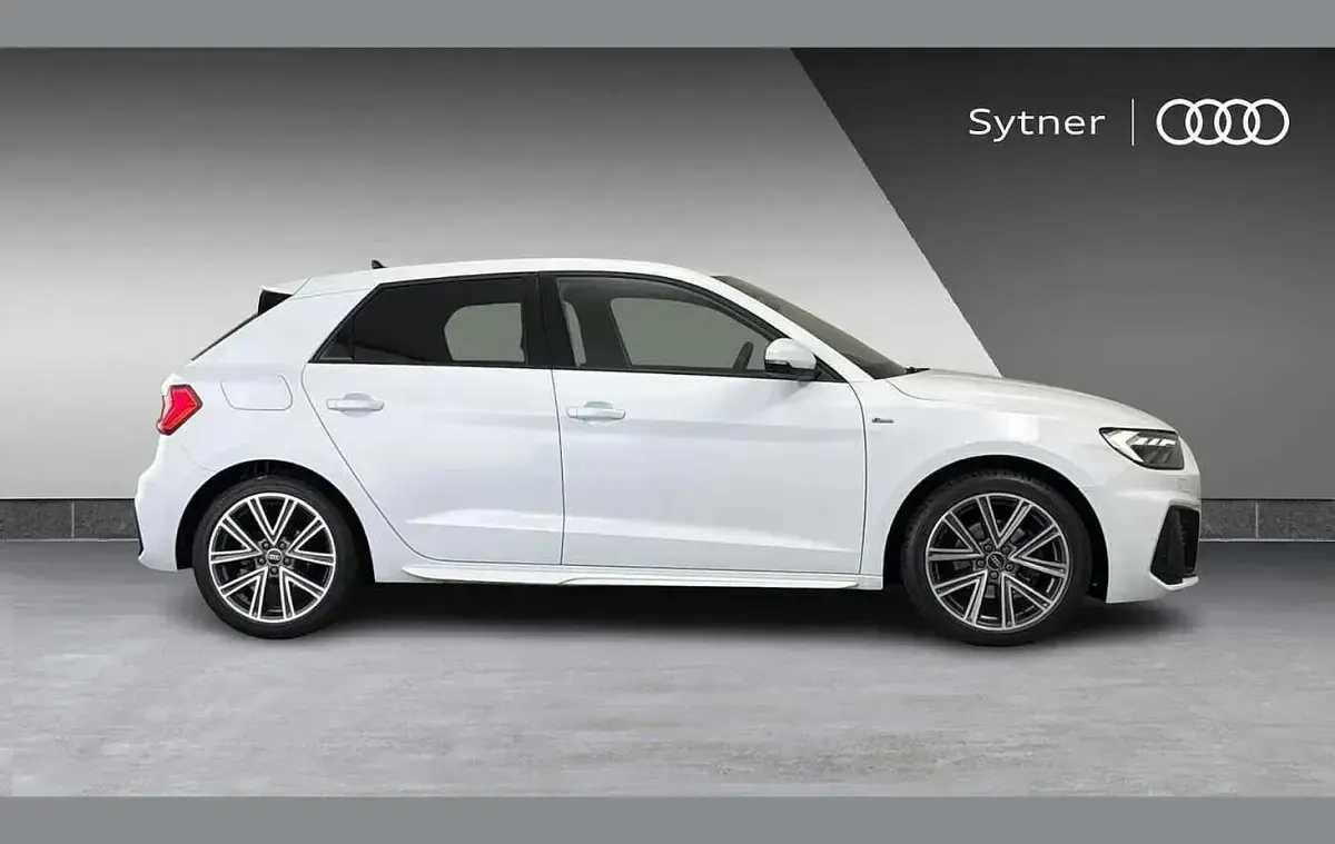 Used Audi A1 S-Line 109 HP (80 kW) 2023 White Hatchback