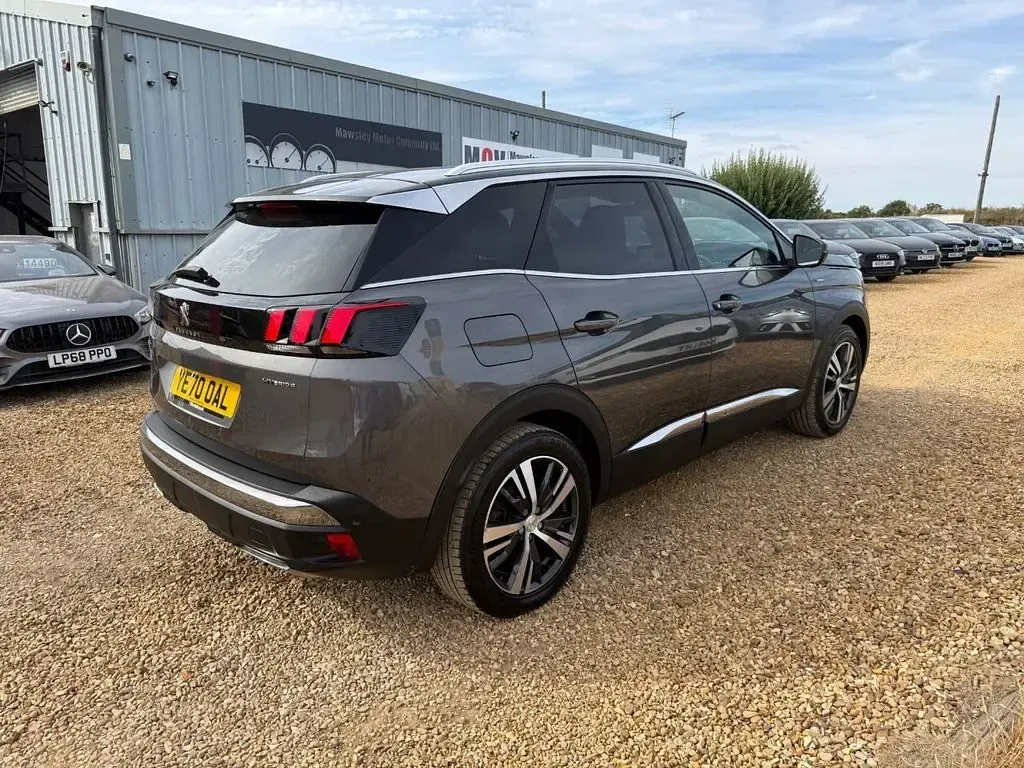 Used Peugeot 3008 GT-line 300 HP (220 kW) 2020 Grey SUV