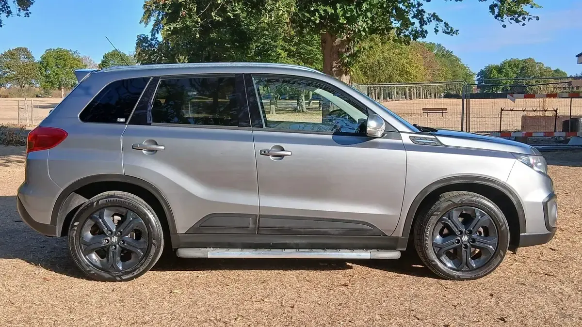 Used Suzuki Vitara 140 HP (102 kW) 2016 Grey SUV