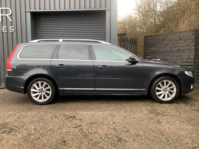 Używany Volvo V70 SE Lux 181 KM (133 kW) 2016 Szary Kombi