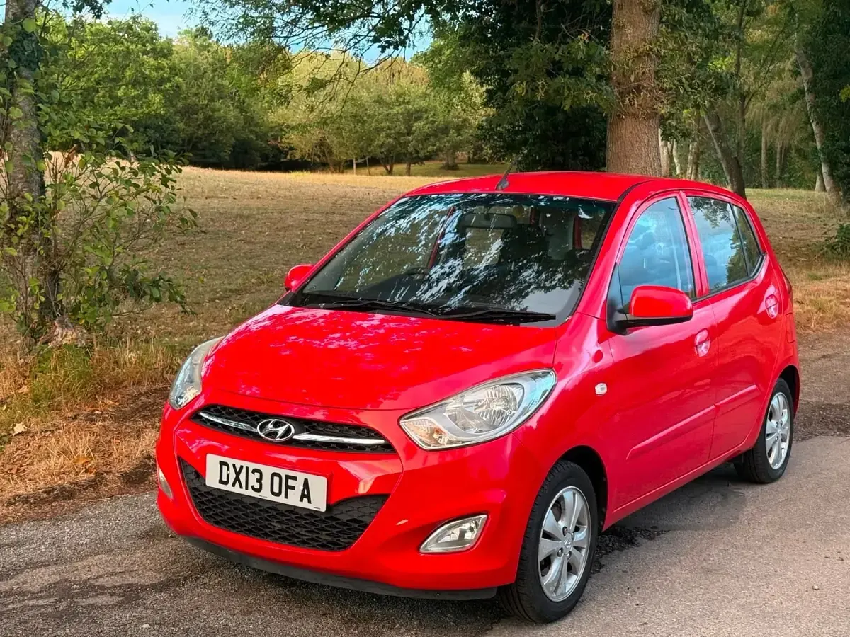 Used Hyundai i10 Active 2013 Red Hatchback