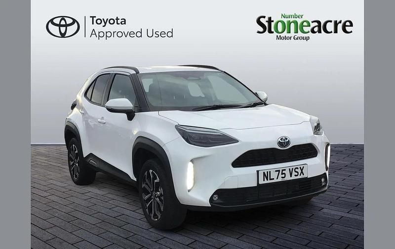 New Toyota Yaris Cross Design 113 HP (83 kW) 2025 White SUV