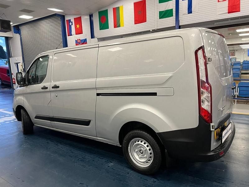 Used Ford Transit Custom 130 HP (95 kW) 2020 Silver Van