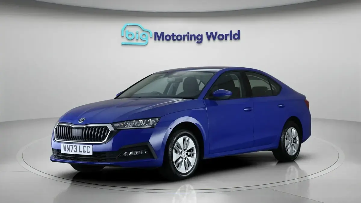 Used Skoda Octavia SE Technology 150 HP (110 kW) 2023 Blue Hatchback