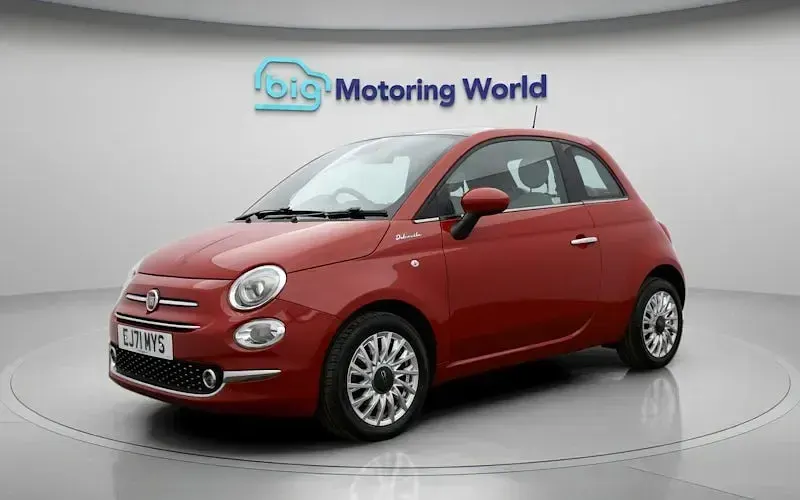Used Fiat 500 Dolcevita 70 HP (51 kW) 2022 Red Hatchback