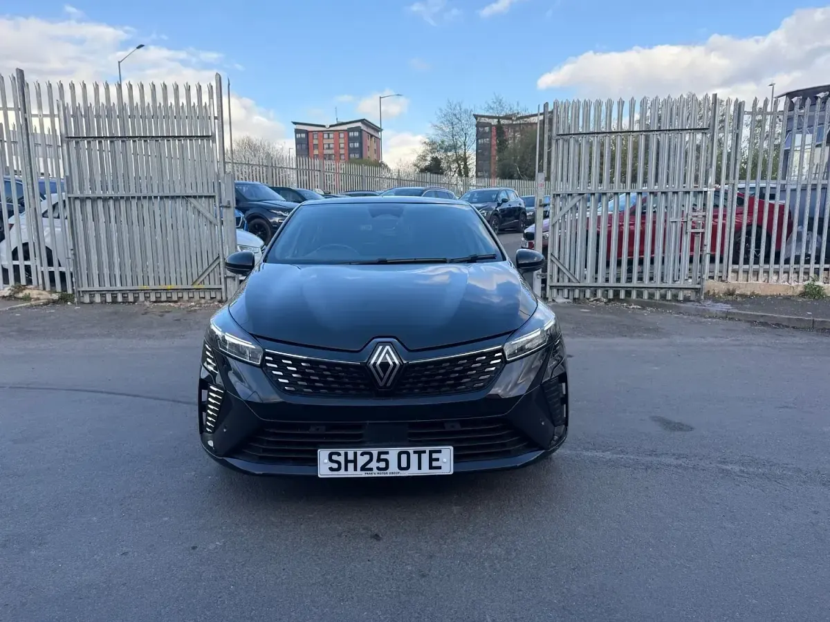 Used Renault Clio Techno 2025 Black Hatchback