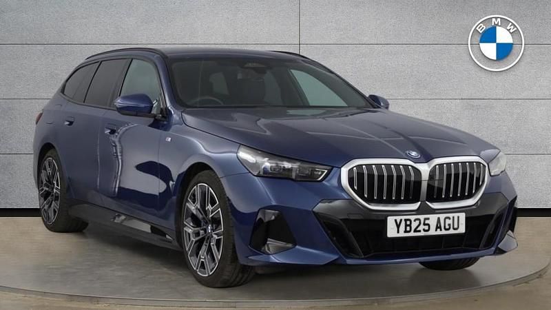 Used BMW 530e M Sport 295 HP (216 kW) 2025 Blue Estate