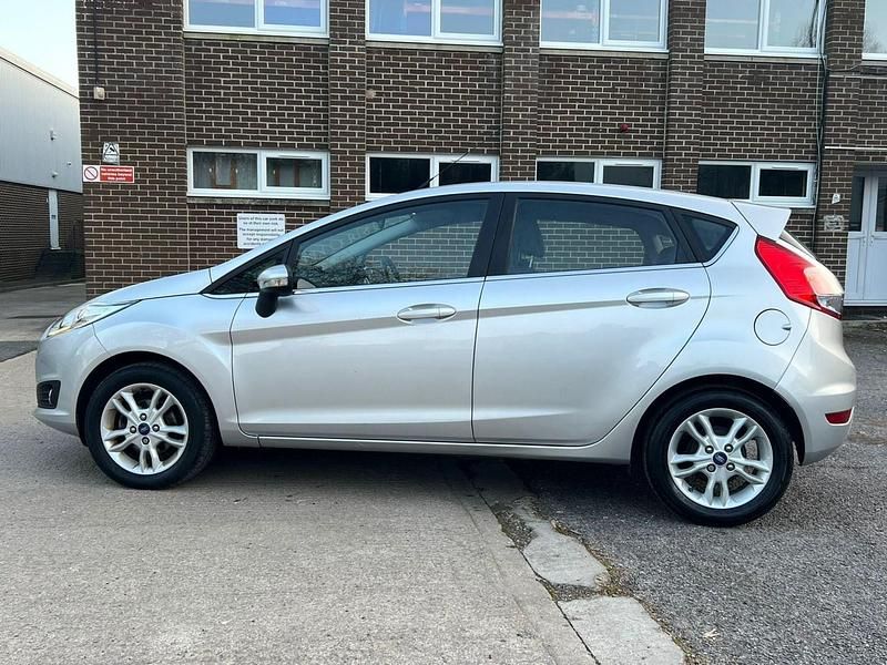 Used Ford Fiesta Zetec 2016 Silver Hatchback