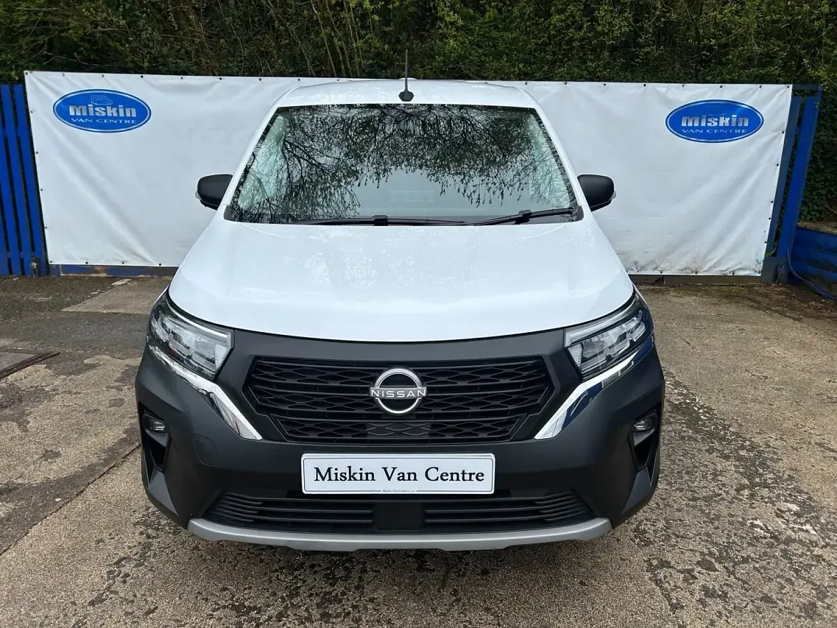 Used Nissan Townstar Acenta 130 HP (95 kW) 2023 White Van