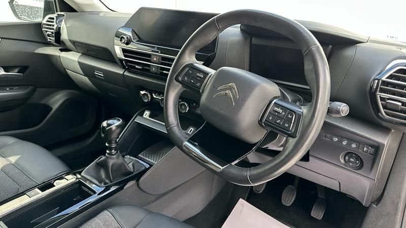 Gebraucht Citroën C4 PureTech 102 PS (75 kW) 2023 Grau SUV