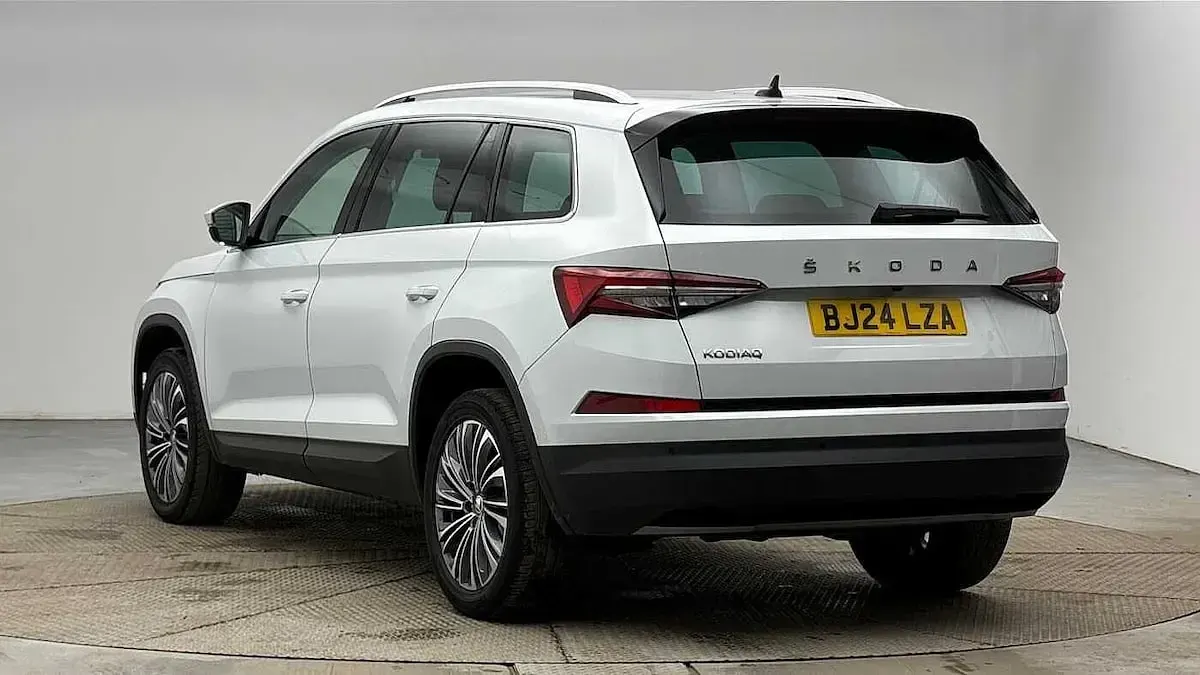 Used Skoda Kodiaq SE L Executive 110 HP (80 kW) 2024 Moon white metallic SUV
