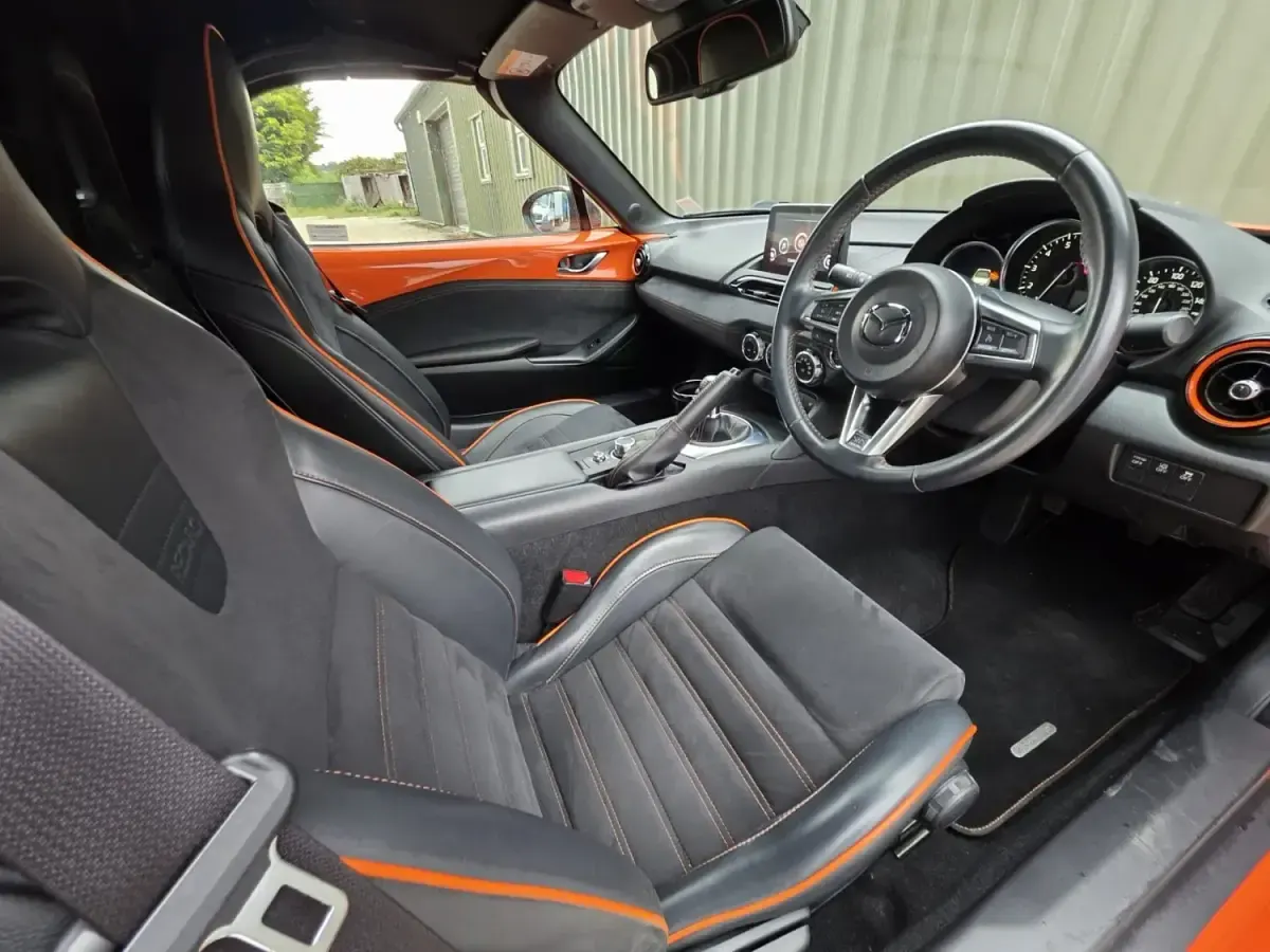 Używany Mazda MX5 2019 Pomarańczowy Kabriolet