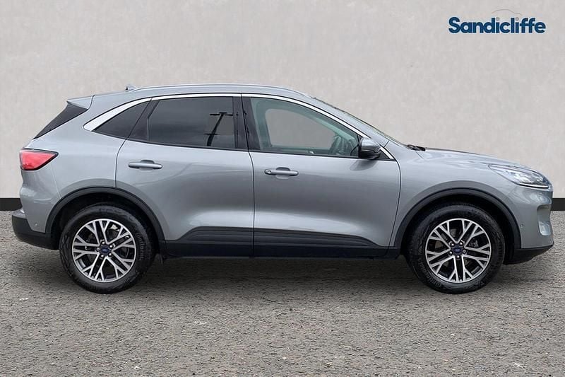 Used Ford Kuga Titanium 150 HP (110 kW) 2023 Solar silver (premium paint) SUV