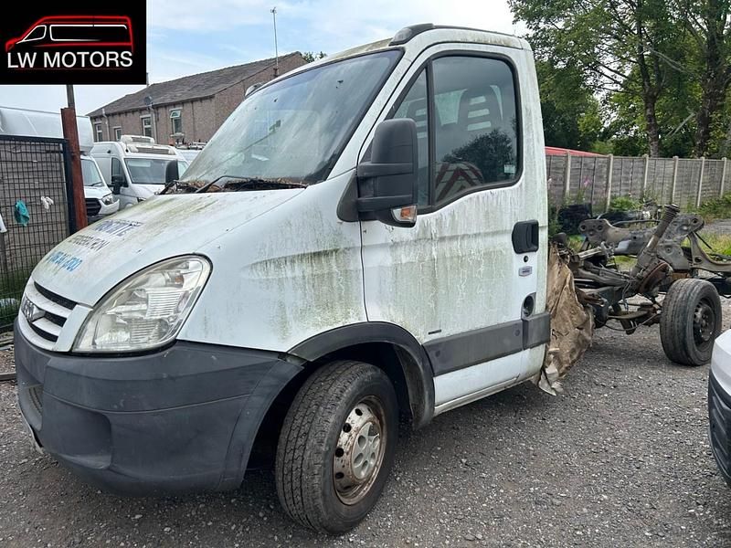 White Used 2009 Iveco 35.12 Van | £999 - Image 1/4