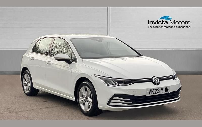 Used VW Golf VIII Life 150 HP (110 kW) 2023 White Hatchback