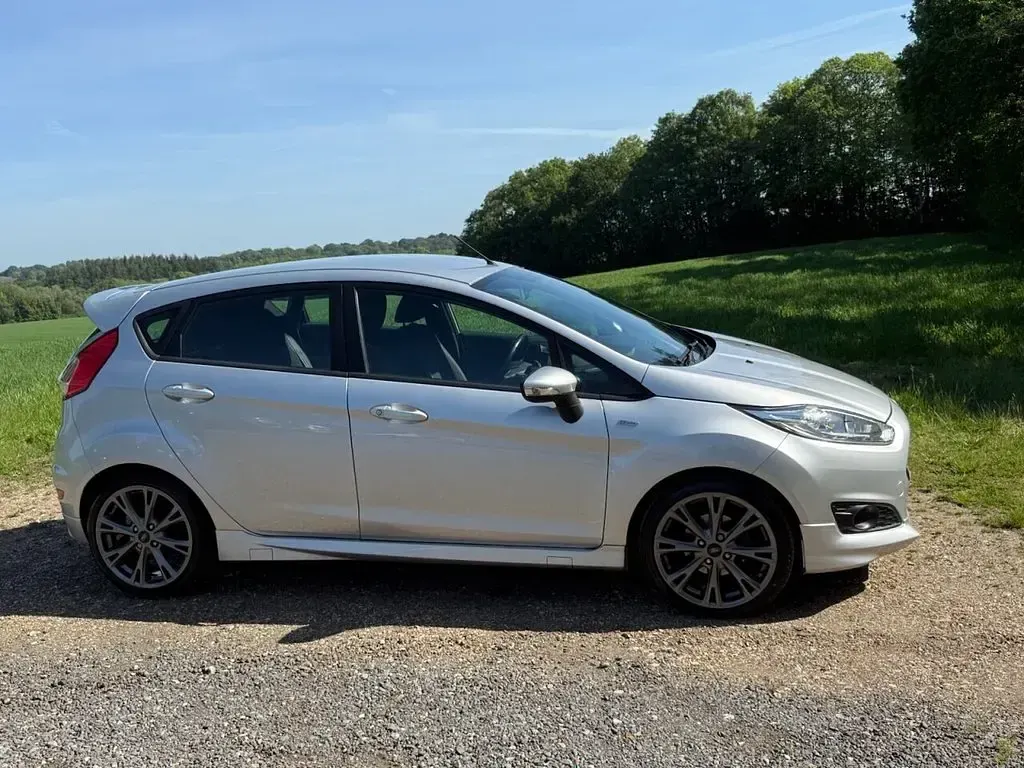 Used Ford Fiesta ST-Line 95 HP (69 kW) 2017 Silver Hatchback