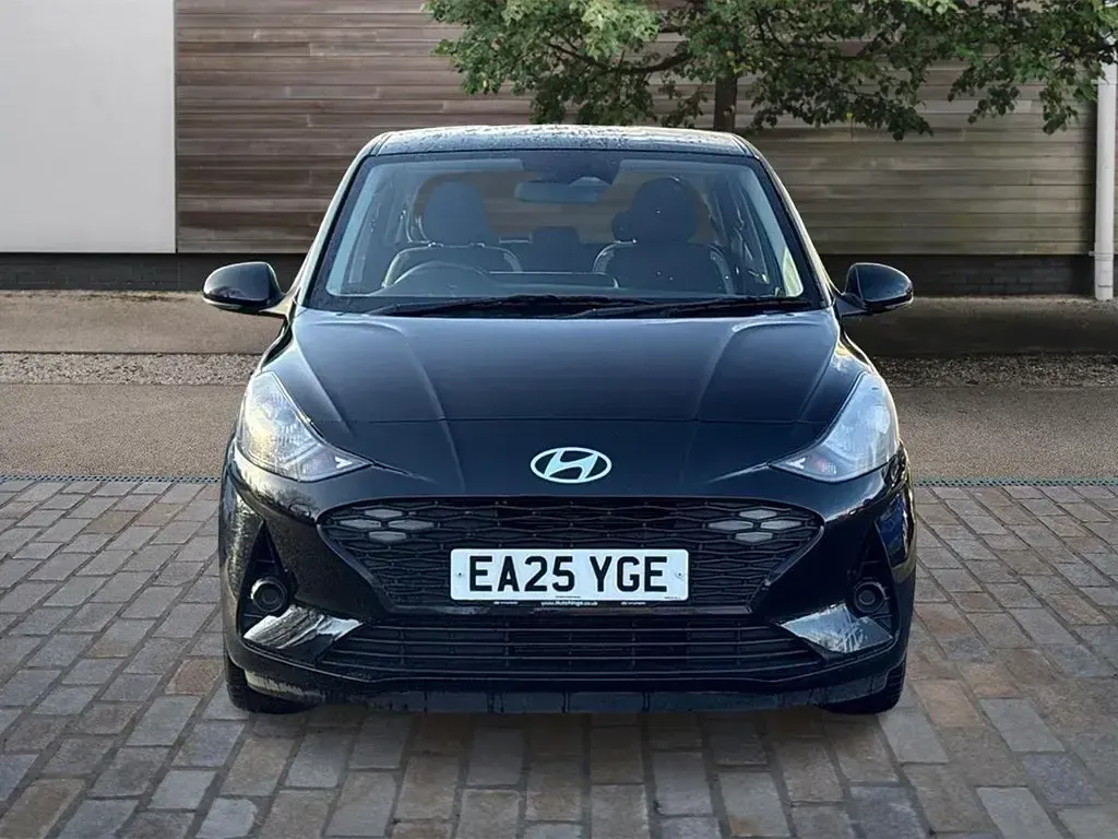 Usado Hyundai i10 Advanced 63 HP (46 kW) 2025 Preto Citadino