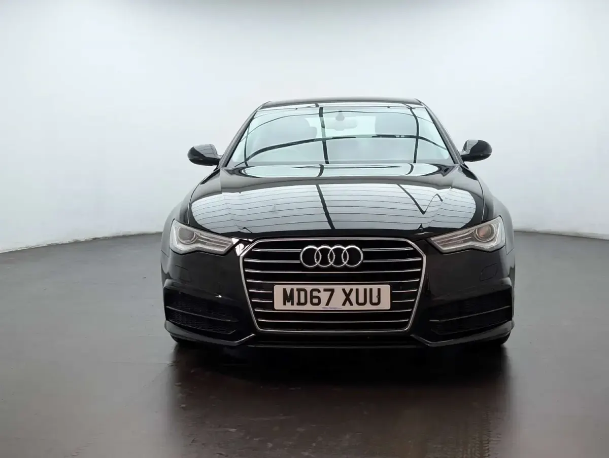 Usado Audi A6 Comfort 190 HP (139 kW) 2018 Preto Sedan