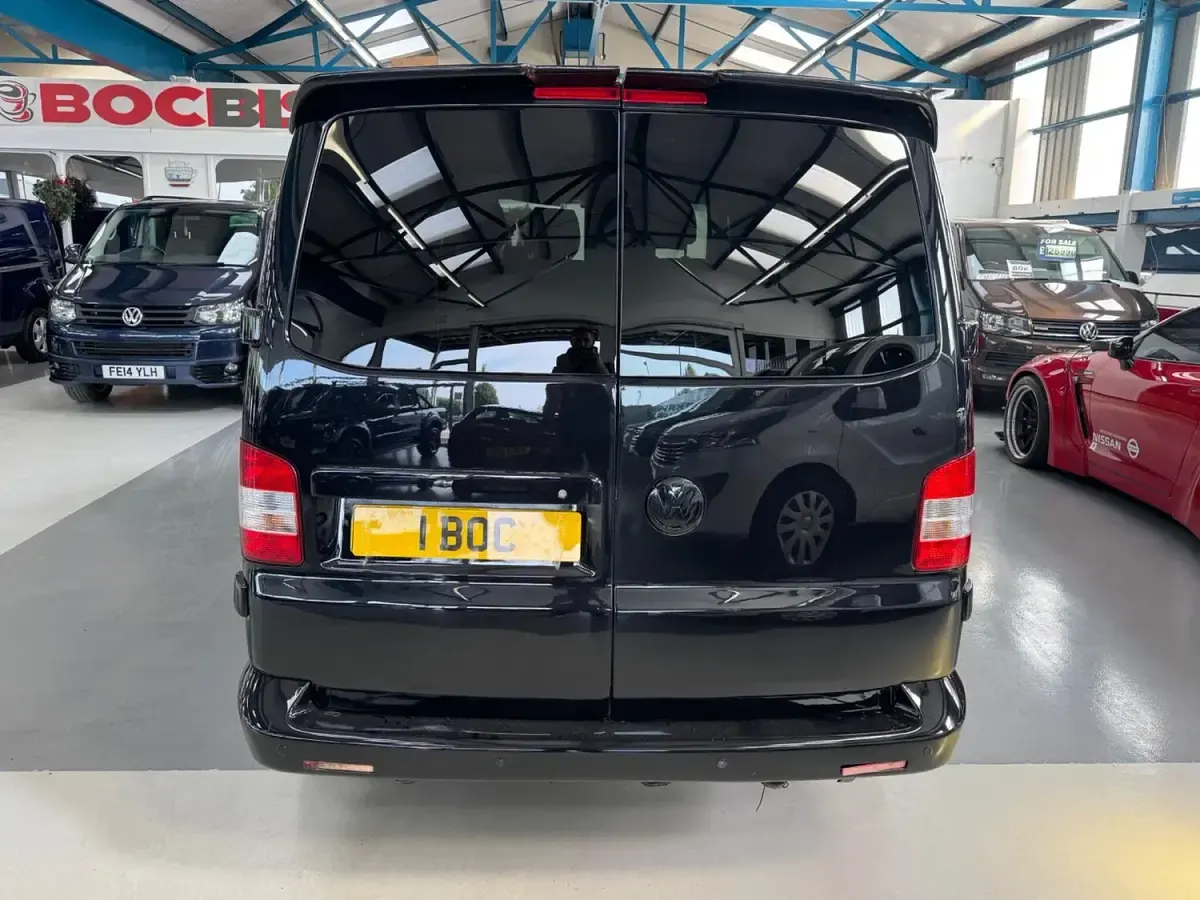 Used VW T5 140 HP (102 kW) 2011 Black Van