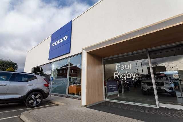 Usado Volvo XC90 R-Design 232 HP (170 kW) 2018 SUV