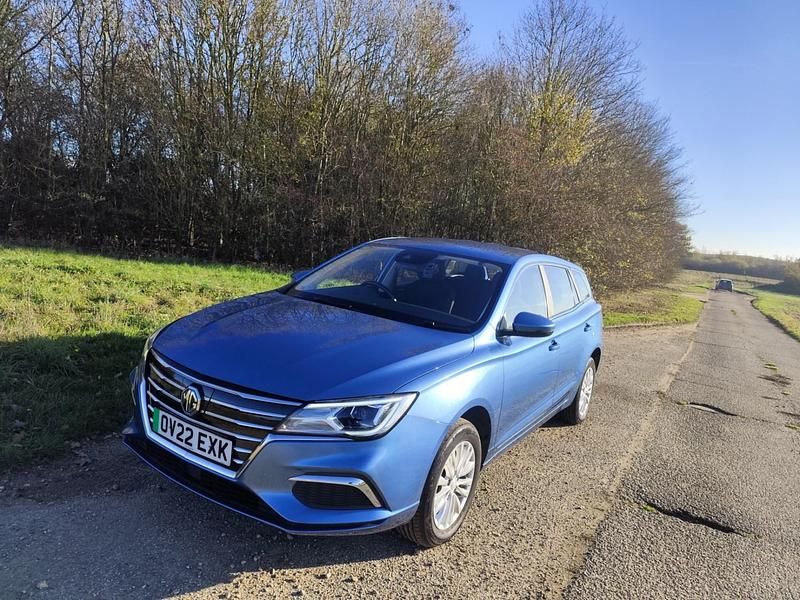 Blue Used 2022 MG MG5 EV Excite Estate | £6,495 (Expensive) - Image 1/4