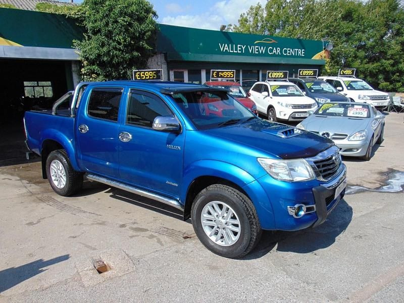 Blue Used 2014 Toyota HiLux Pickup | £14,995 (Fair price) - Image 1/4