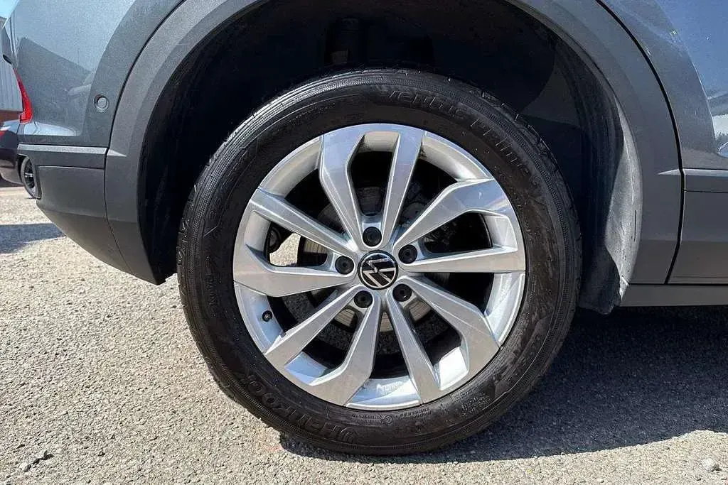 Used VW T-Roc Life 150 HP (110 kW) 2024 Grey SUV