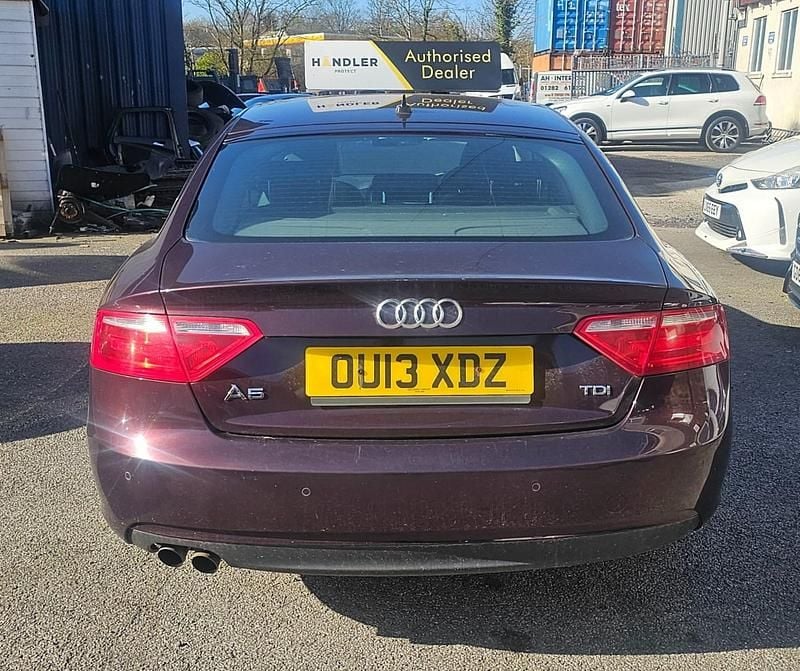 Begagnad Audi A5 2013 Röd Sportkupé