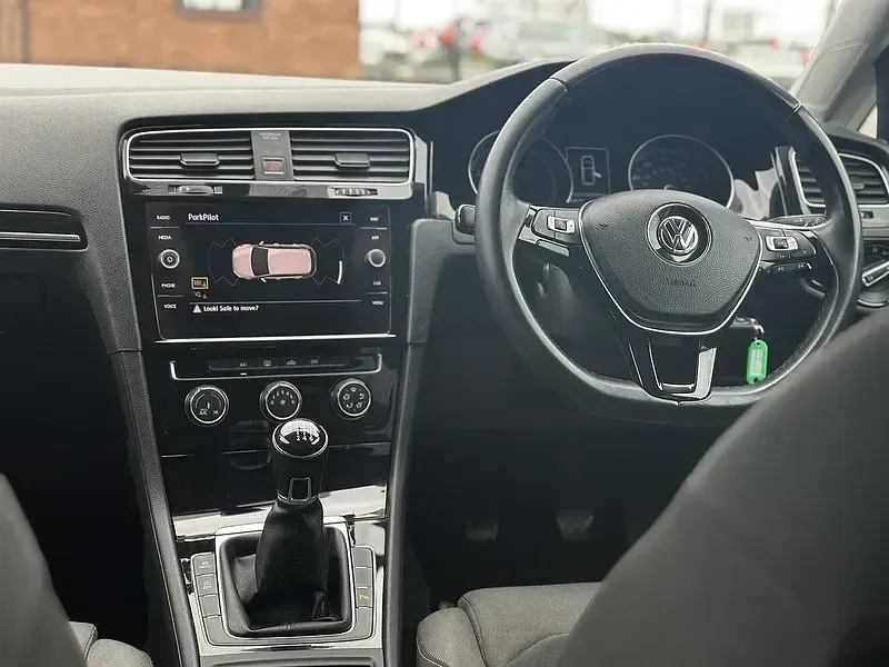 Second-hand VW Golf VII GT 150 CP (110 kW) 2018 Gri Hatchback