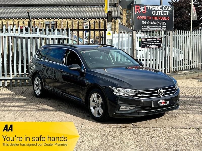 Grey Used 2020 VW Passat SE Estate | £9,695 (Good price) - Image 1/4