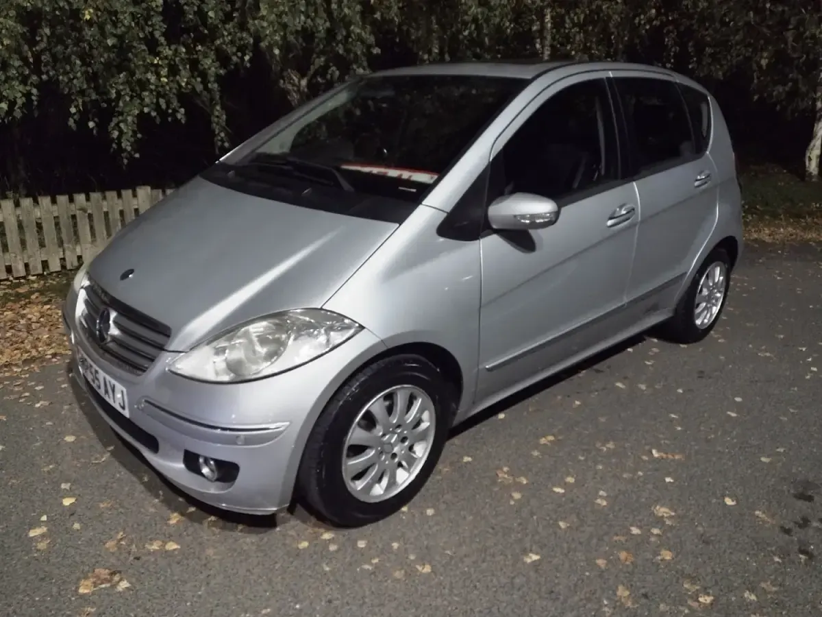 Usado Mercedes A170 Elegance 2006 Prateado Citadino