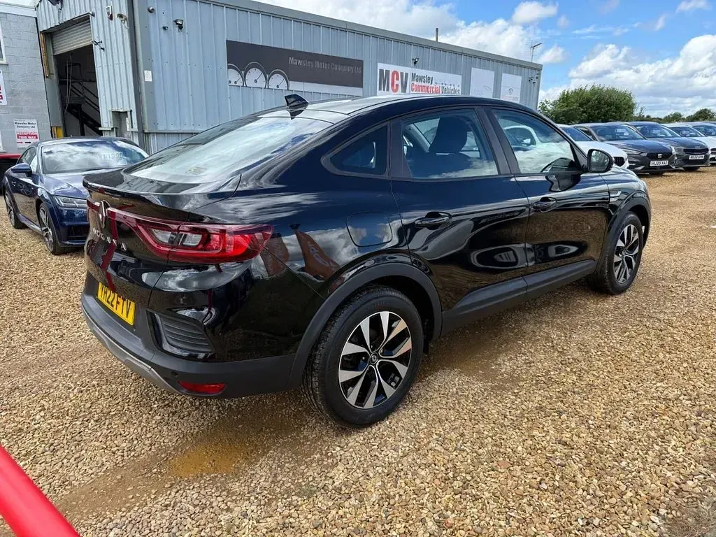 Used Renault Arkana Iconic 140 HP (102 kW) 2022 Black SUV