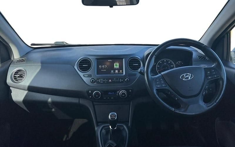 Used Hyundai i10 Premium SE 88 HP (64 kW) 2020 Hatchback