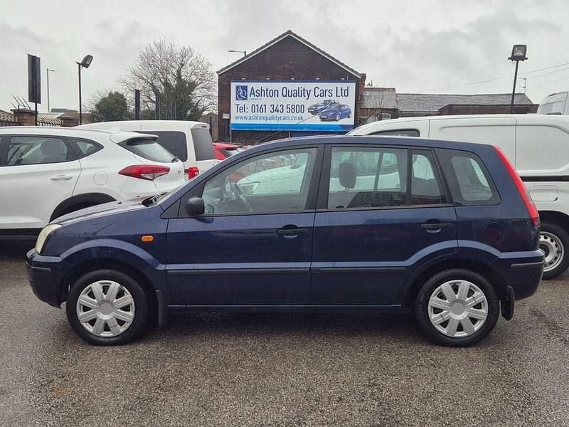 Blue Used 2004 Ford Fusion Hatchback | £450 (Super price) - Image 1/4