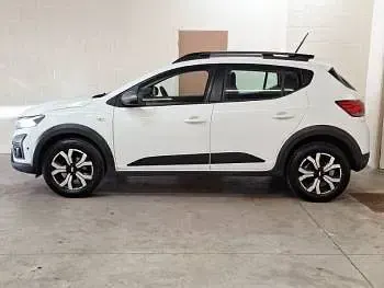 Używany Dacia Sandero Journey 91 KM (66 kW) 2023 Biały Hatchback