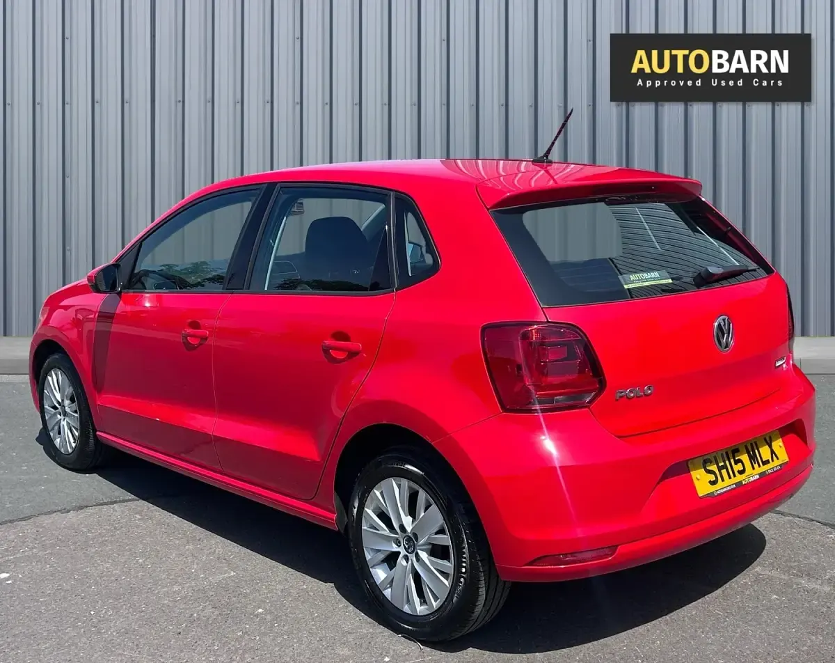 Used VW Polo SE 60 HP (44 kW) 2015 Red Hatchback